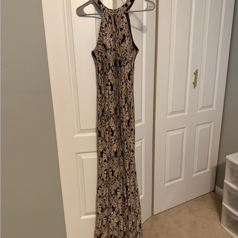 Sleeveless Black and Tan Lace-Pattern Maxi Dress